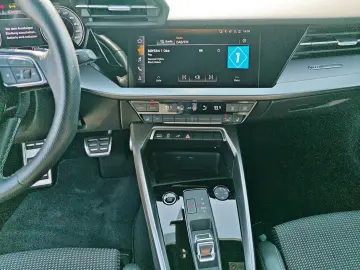 A3 Sportback S line 45 TFSI B&O Kamera Spur Lede