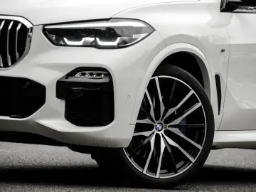 X5 xDrive30d M SPORT+AHK+PANO+HuD+DA+PA+HiFi