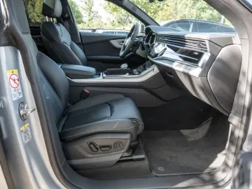 Q8 50TDI quattro S line LASER NAVI AHK STANDHZ