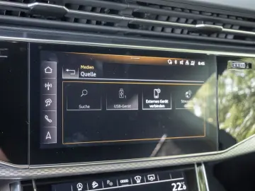 Q8 50TDI quattro S line LASER NAVI AHK STANDHZ