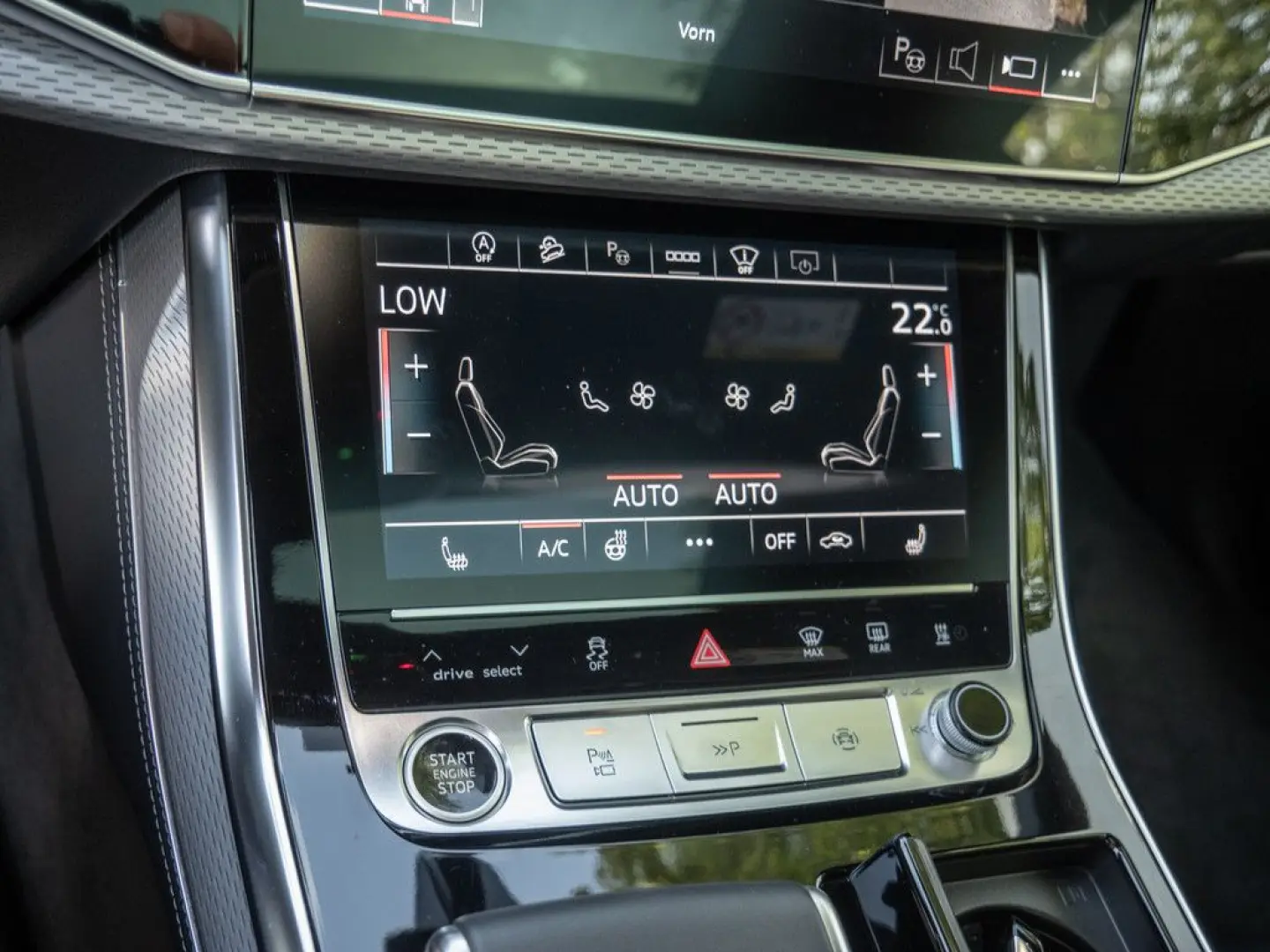 Q8 50TDI quattro S line LASER NAVI AHK STANDHZ