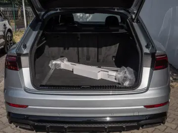 Q8 50TDI quattro S line LASER NAVI AHK STANDHZ