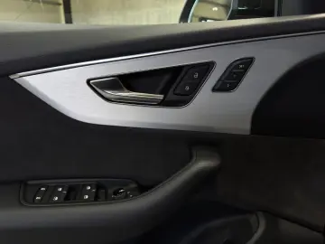 Q8 50 TDI quattro/WABENSITZE/PANO/SITZBEL/S-line