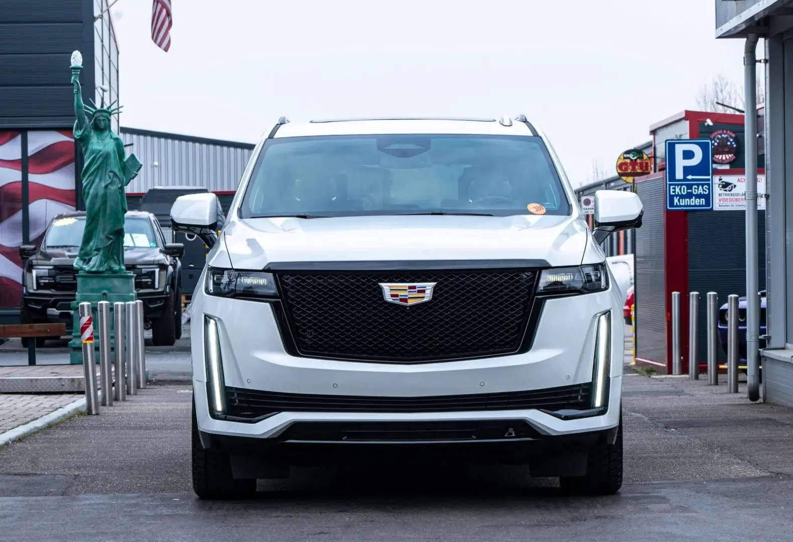 Escalade 6,2l Sport Platinum,Nachtsicht,Luft,LPG