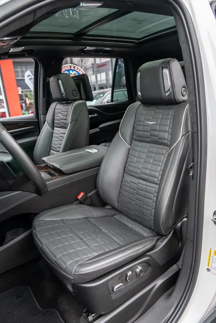 Escalade 6,2l Sport Platinum,Nachtsicht,Luft,LPG