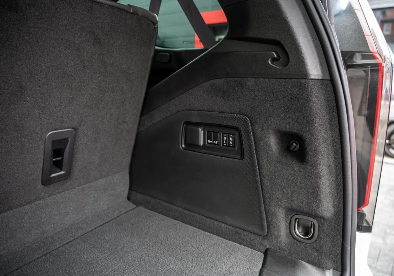 Escalade 6,2l Sport Platinum,Nachtsicht,Luft,LPG