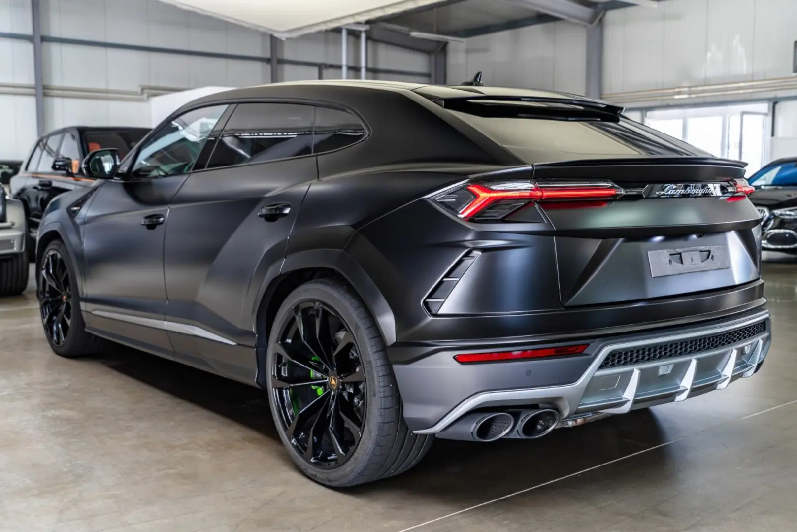 Urus 4.0 V8 / Vernice Opaca/ Pano / Prod:05.2022