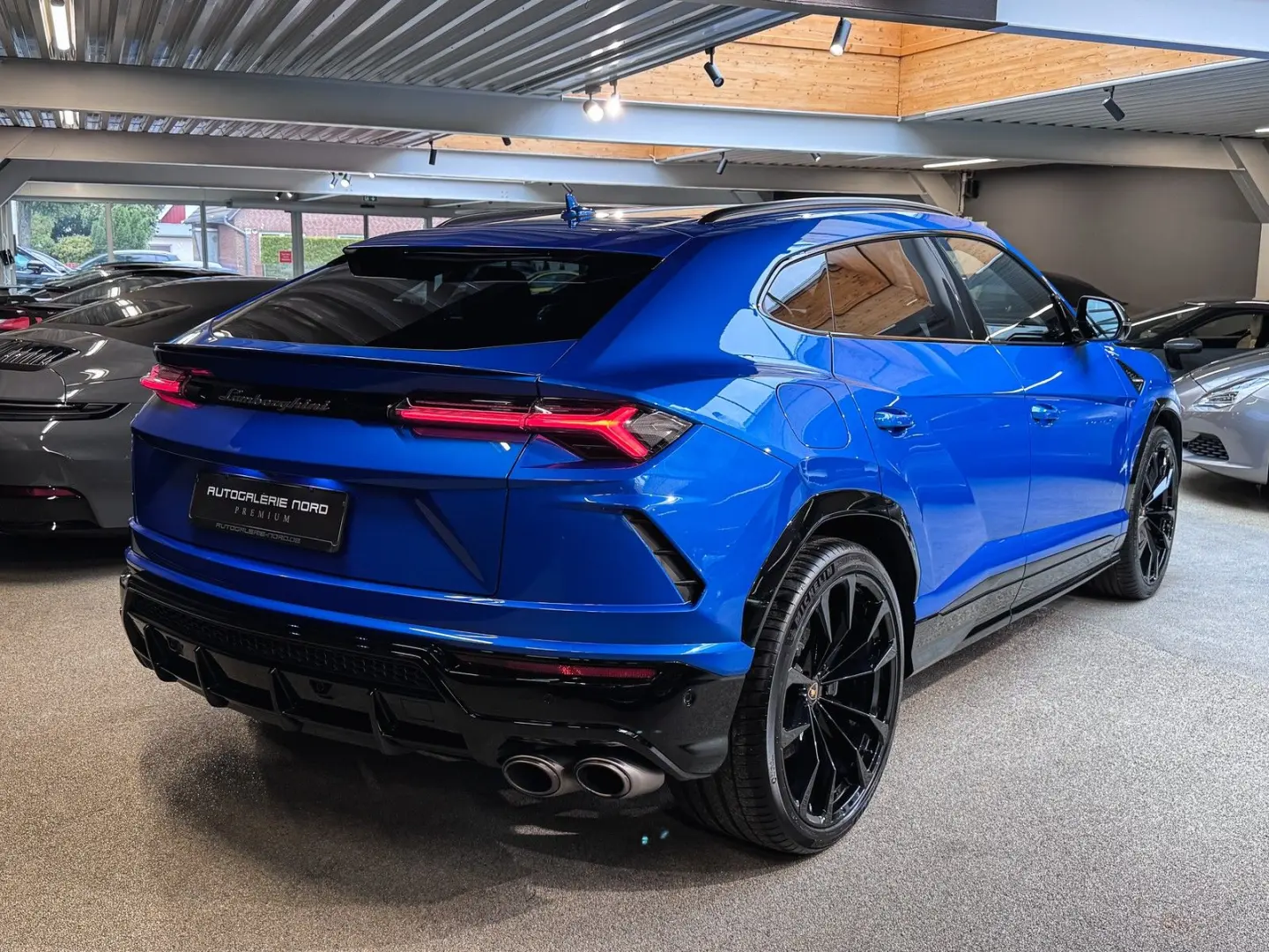 Urus B&O+Massage+Head-Up+Pano