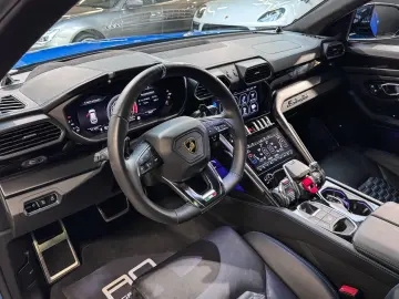 Urus B&O+Massage+Head-Up+Pano