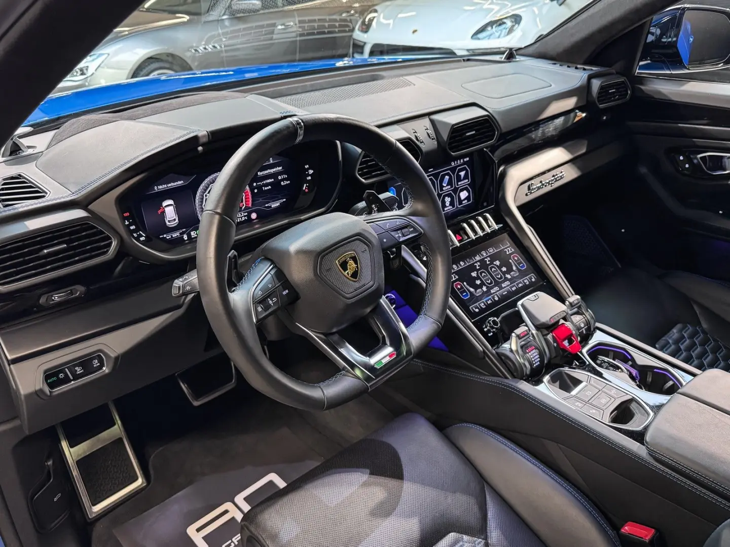 Urus B&O+Massage+Head-Up+Pano