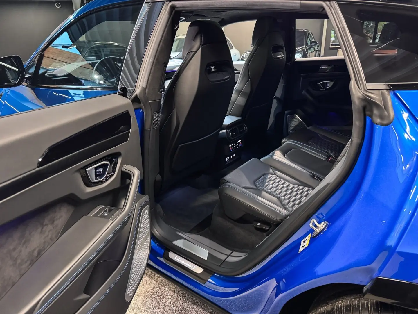 Urus B&O+Massage+Head-Up+Pano