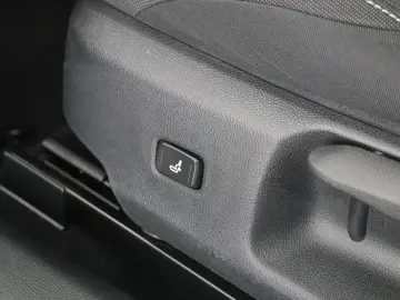 COROLLA TOURING SPORTS 2.0 HYBRID RÜCKFAHRKAMERA