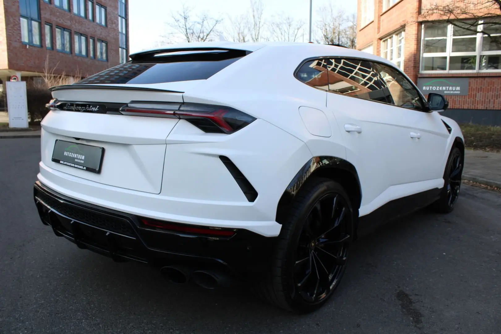 Urus 4.0 1.Hand/Pano/Massage/Bang&Olufsen/HuD