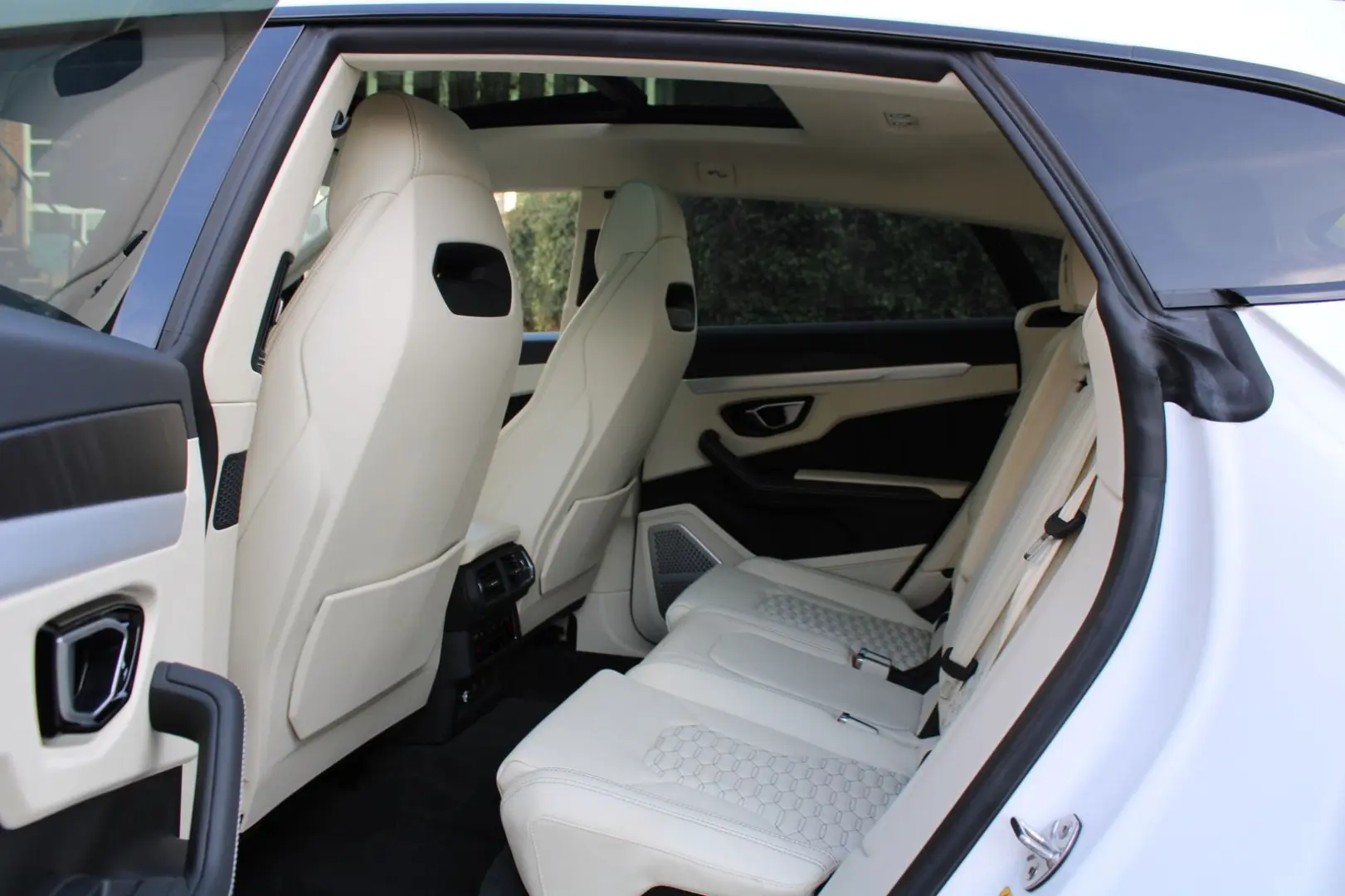 Urus 4.0 1.Hand/Pano/Massage/Bang&Olufsen/HuD