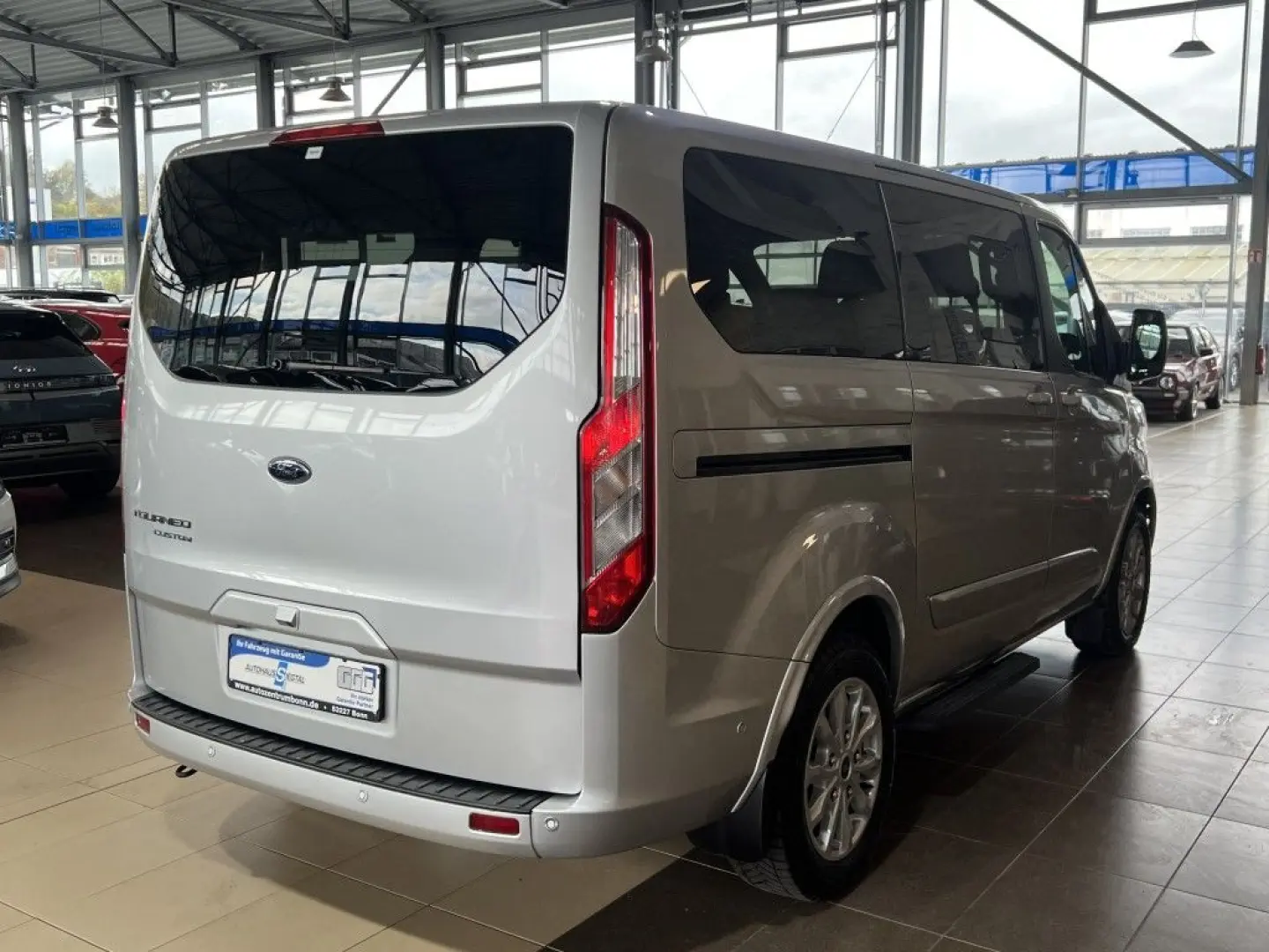 Tourneo Custom TitaniumX 9Sitze ACC BI-Xenon Nav