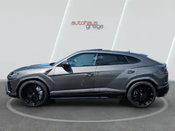 Urus Akrapovic Keramik Pano CarbonPaket HUD B&O