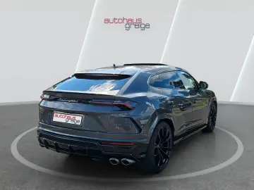 Urus Akrapovic Keramik Pano CarbonPaket HUD B&O