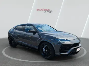 Urus Akrapovic Keramik Pano CarbonPaket HUD B&O