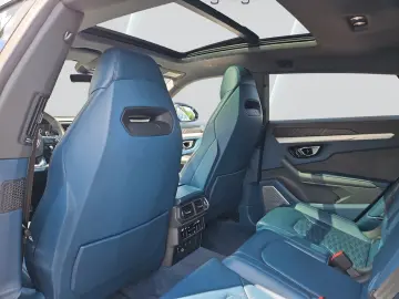 Urus Akrapovic Keramik Pano CarbonPaket HUD B&O