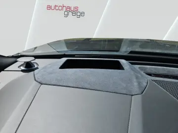 Urus Akrapovic Keramik Pano CarbonPaket HUD B&O