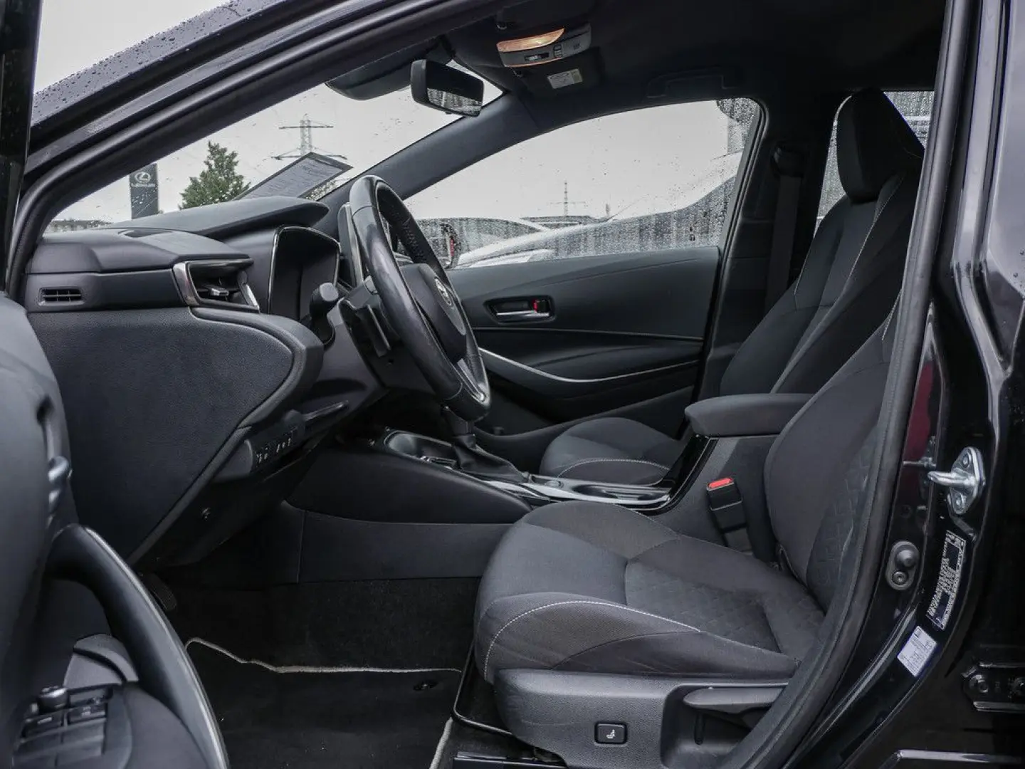 Corolla Touring Sports 2.0 Hybrid Business Editi