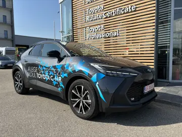 TOYOTA C-HR 2.0 DYNAMIC HEV 4X2