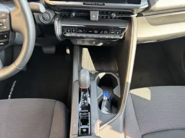 TOYOTA C-HR 2.0 DYNAMIC HEV 4X2