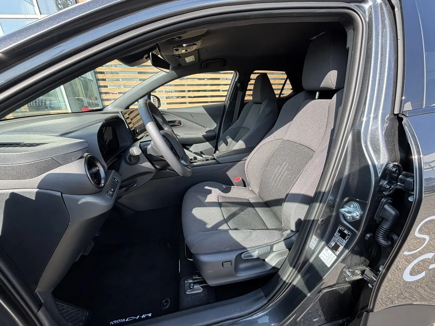 TOYOTA C-HR 2.0 DYNAMIC HEV 4X2