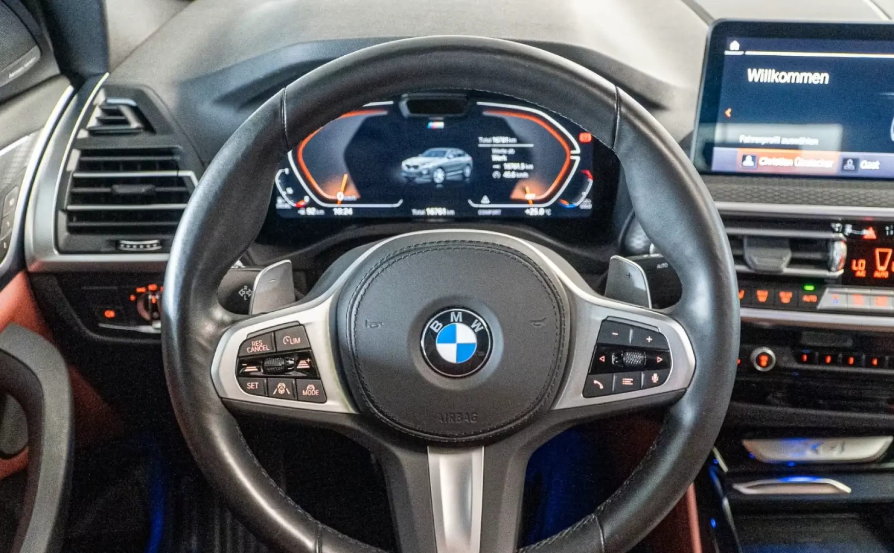 BMW X4 20d M Sport Inno AHK Pano Memo