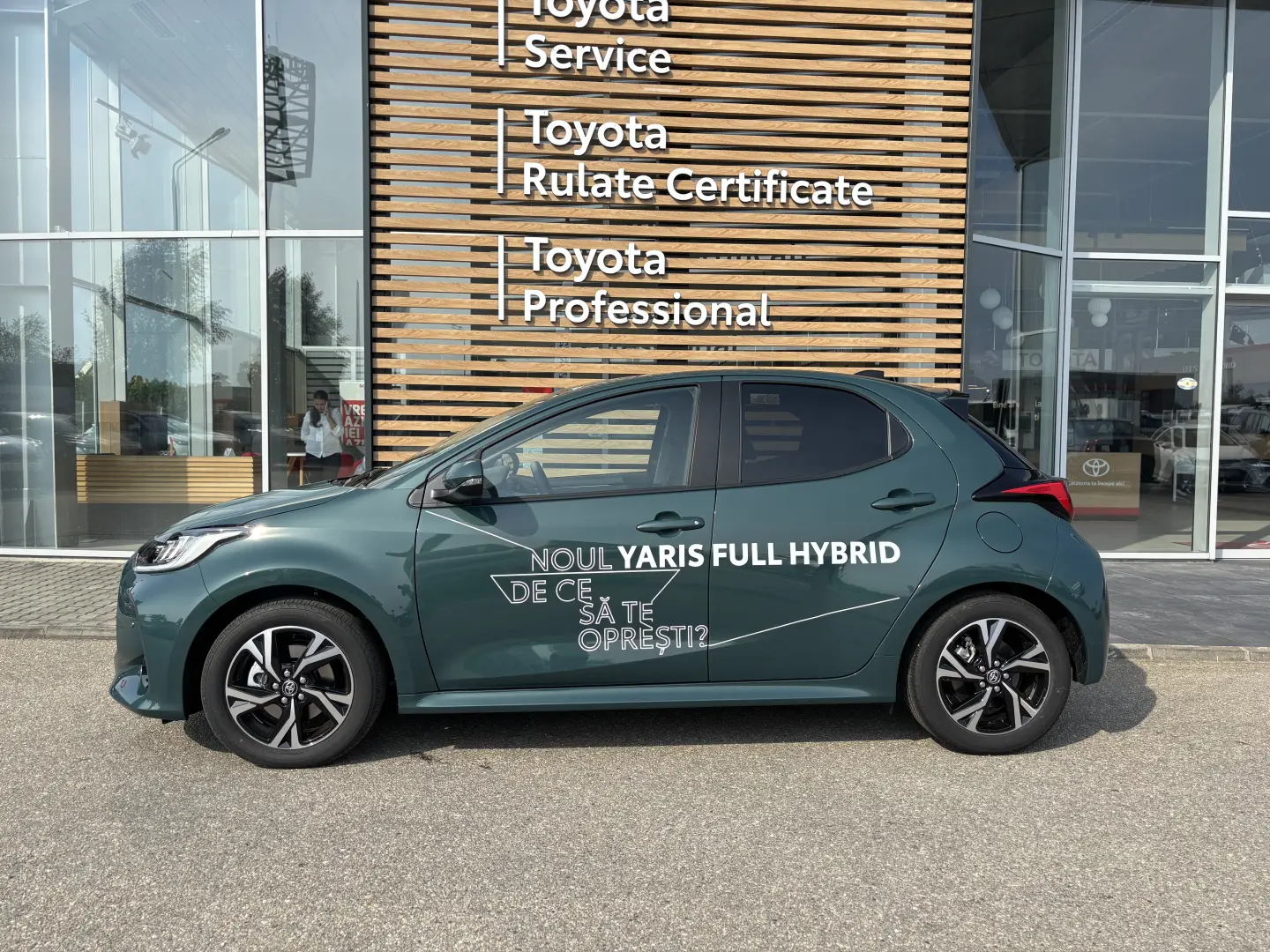 Toyota Yaris 1.5 HEV 116 CP Business