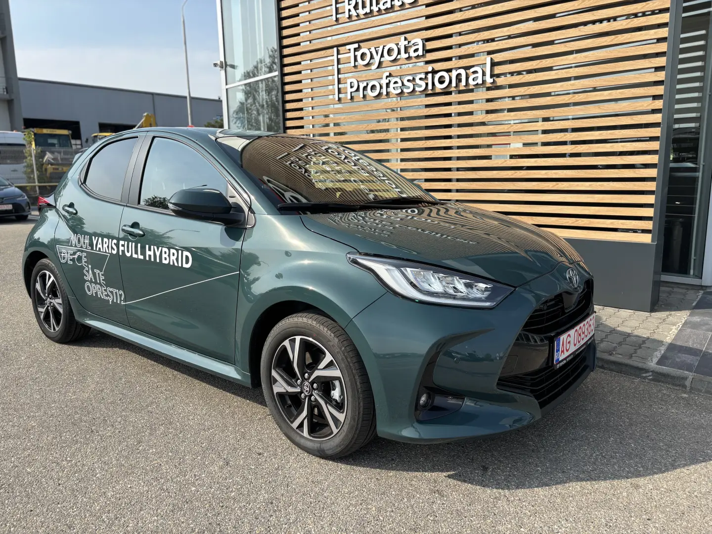 Toyota Yaris 1.5 HEV 116 CP Business