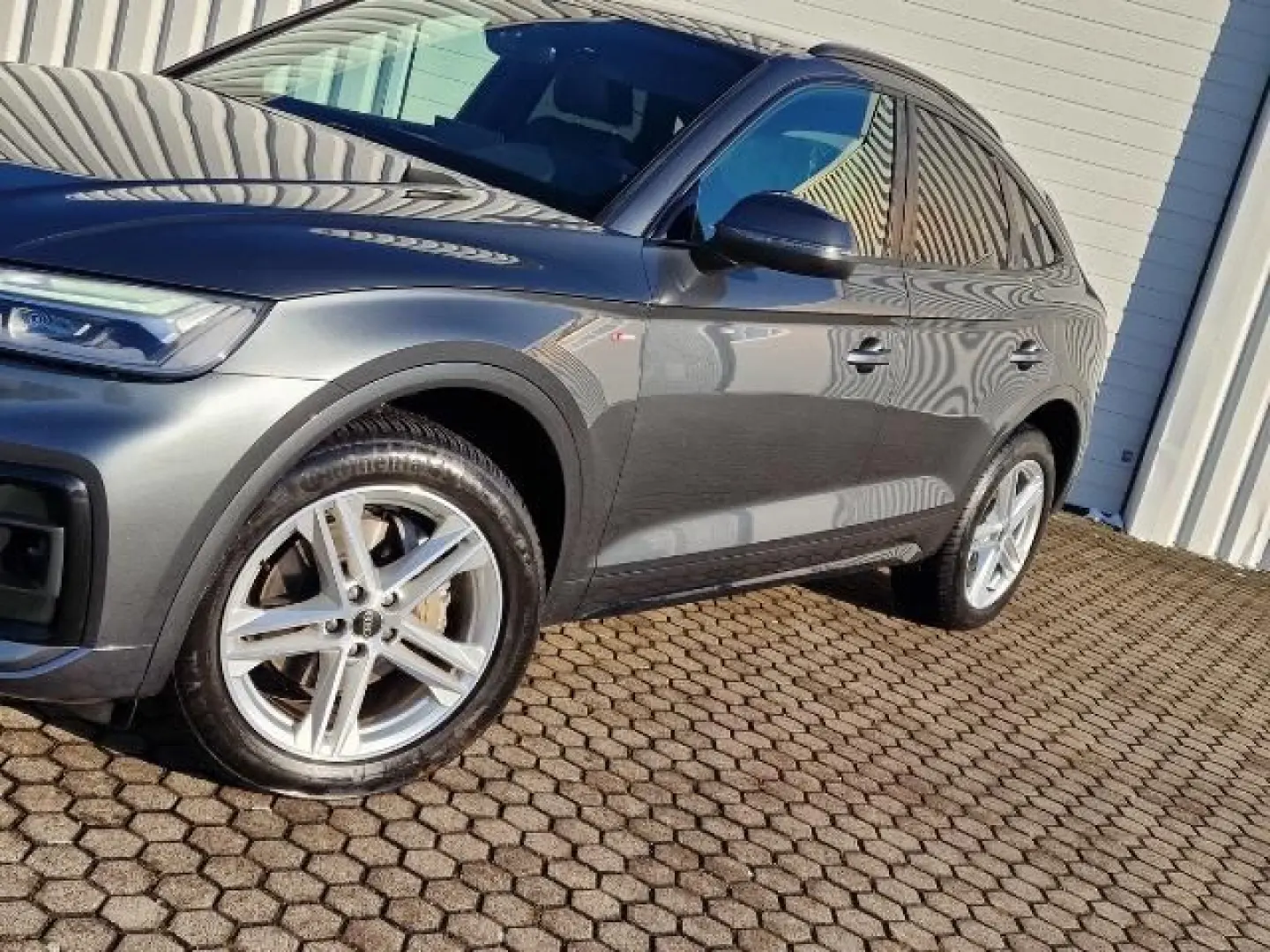 Q5  Sportback*S line*Virtual Cock*AHK mit 2400 k
