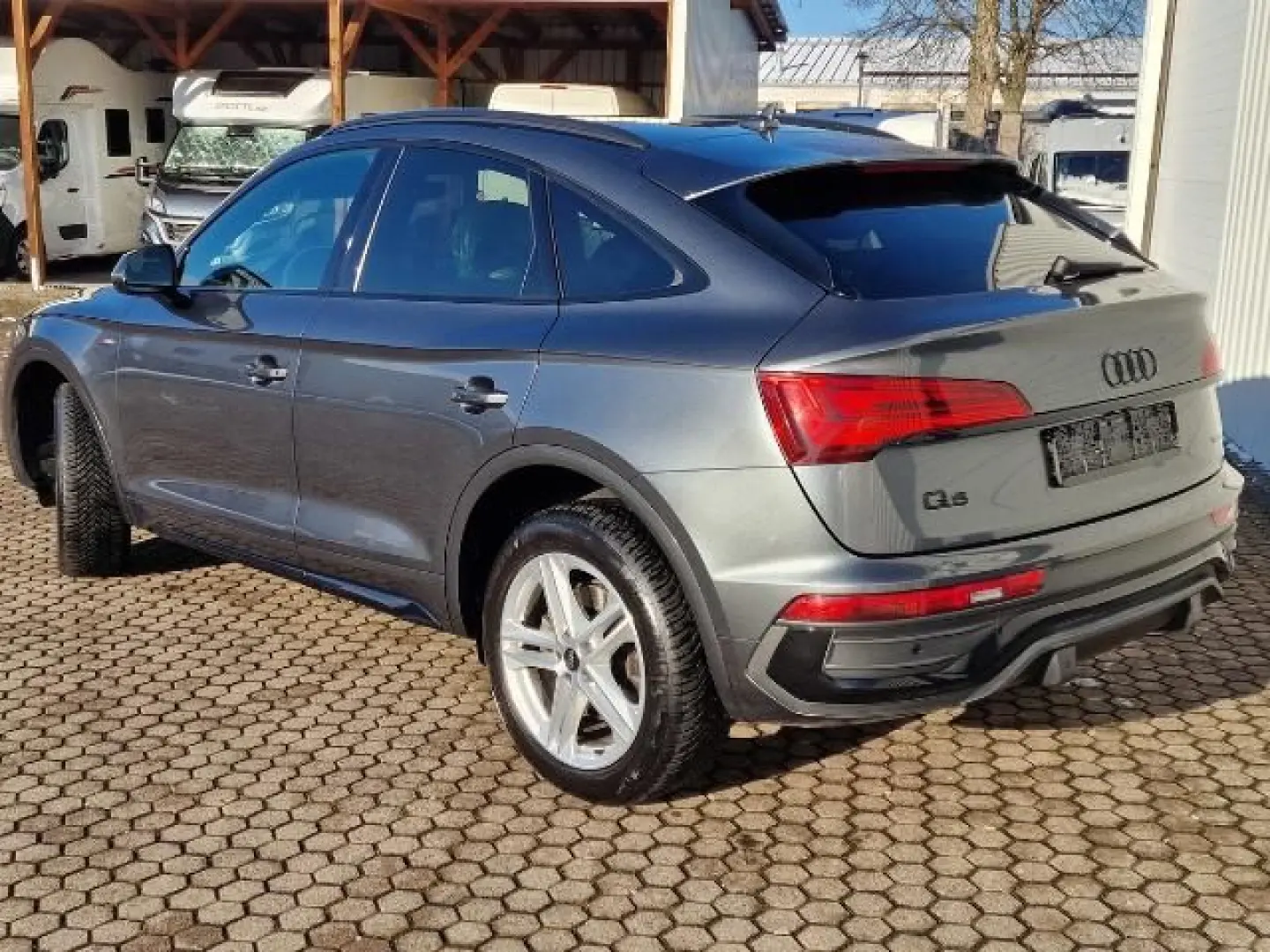Q5  Sportback*S line*Virtual Cock*AHK mit 2400 k