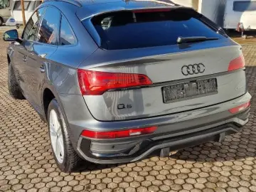 Q5  Sportback*S line*Virtual Cock*AHK mit 2400 k