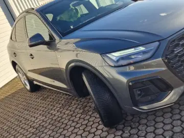 Q5  Sportback*S line*Virtual Cock*AHK mit 2400 k