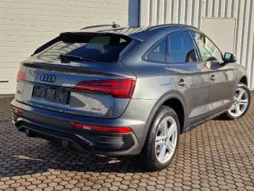 Q5  Sportback*S line*Virtual Cock*AHK mit 2400 k