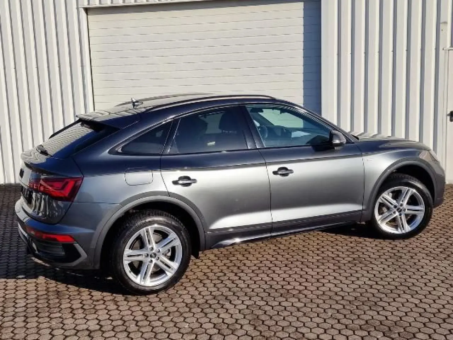 Q5  Sportback*S line*Virtual Cock*AHK mit 2400 k