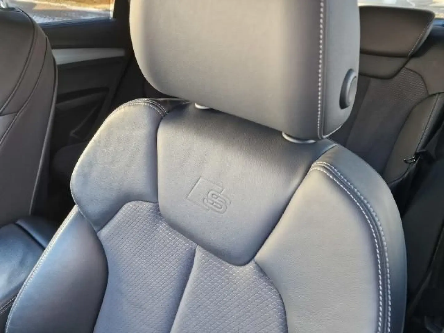 Q5  Sportback*S line*Virtual Cock*AHK mit 2400 k