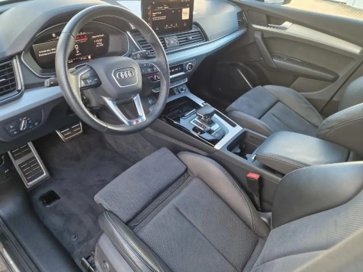 Q5  Sportback*S line*Virtual Cock*AHK mit 2400 k