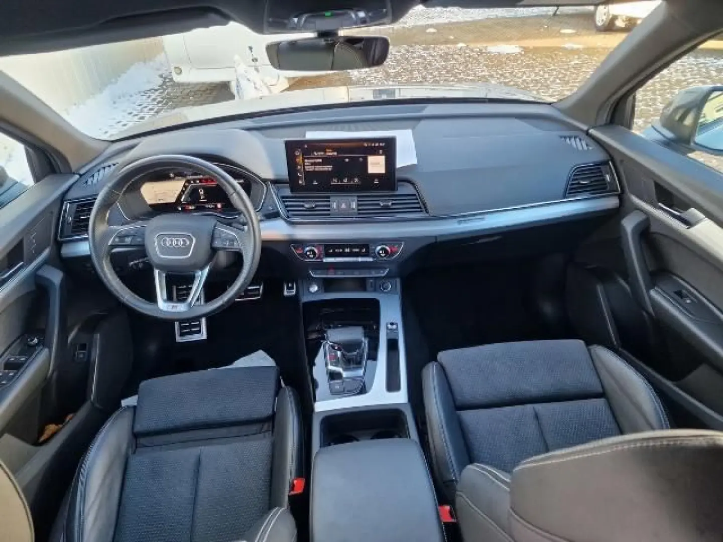 Q5  Sportback*S line*Virtual Cock*AHK mit 2400 k