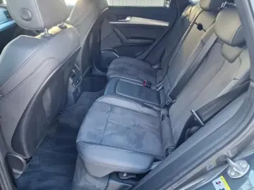 Q5  Sportback*S line*Virtual Cock*AHK mit 2400 k