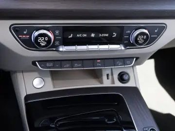 Q5 Sportback 50 TFSIe Q S LINE MATRIX LEDER VIRT