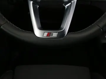 Q5 Sportback 50 TFSI e quattro S tronic advanced