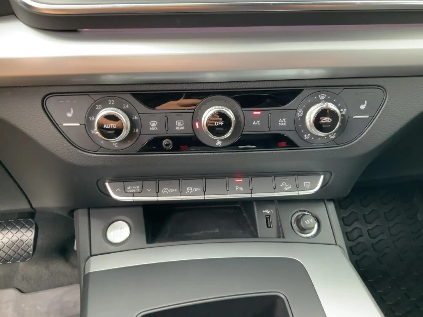 Q5 Sportback 40 TDI QU S-LINE LED+NAVI+RFK+GRA