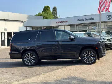 Cadillac Escalade 6.2 V8 Sport Platinum mit LPG