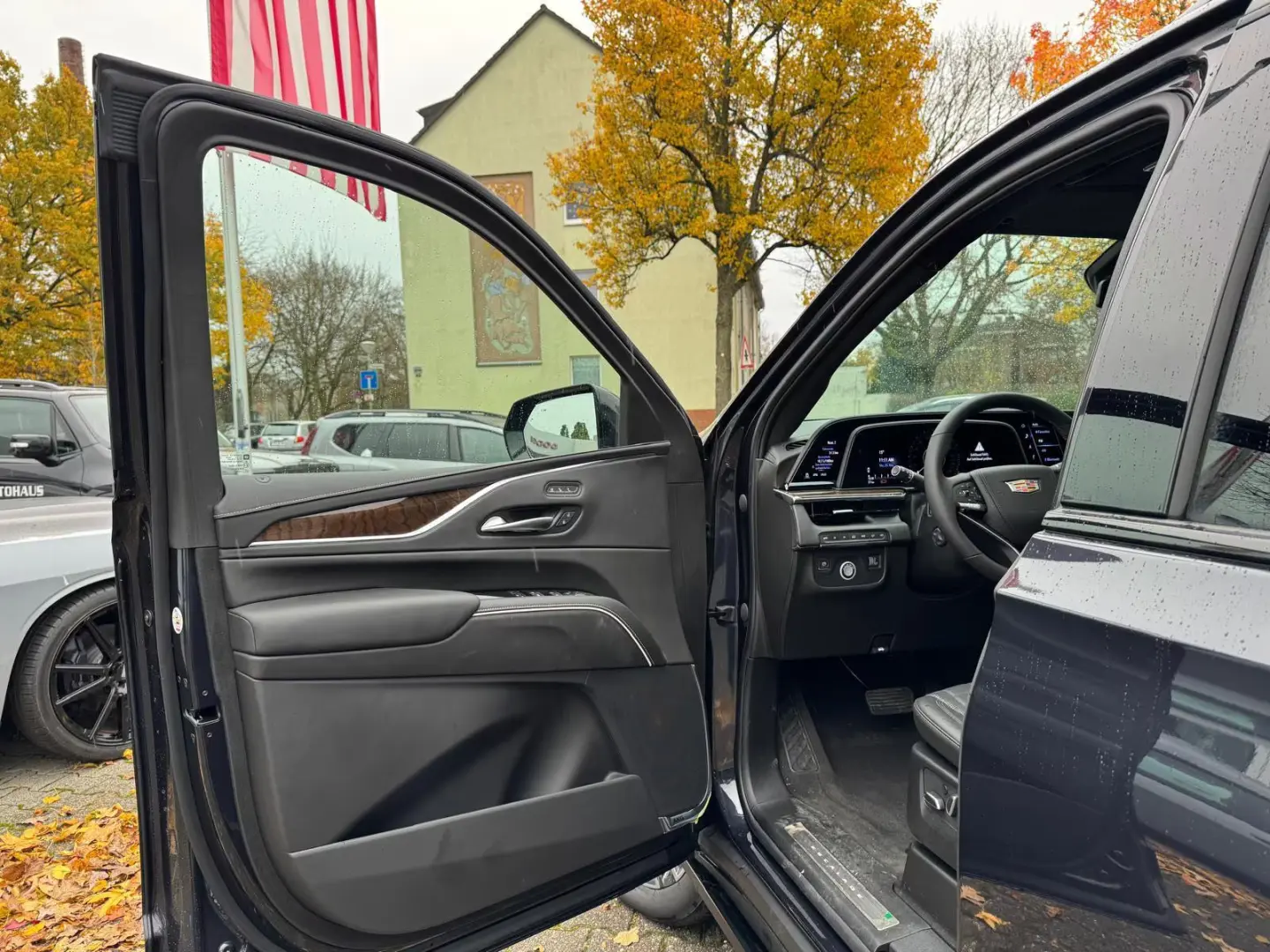 Cadillac Escalade 6.2 V8 Sport Platinum mit LPG