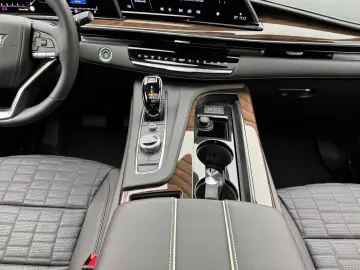 Cadillac Escalade 6.2 V8 Sport Platinum mit LPG