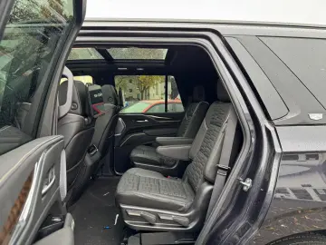 Cadillac Escalade 6.2 V8 Sport Platinum mit LPG
