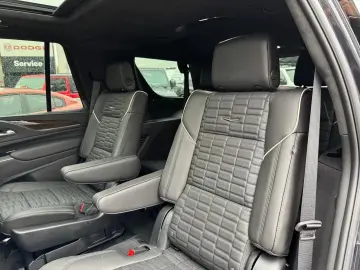 Cadillac Escalade 6.2 V8 Sport Platinum mit LPG