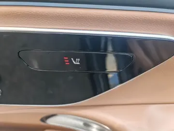 E 300 de Limousine mit EQ Hybrid Technologie